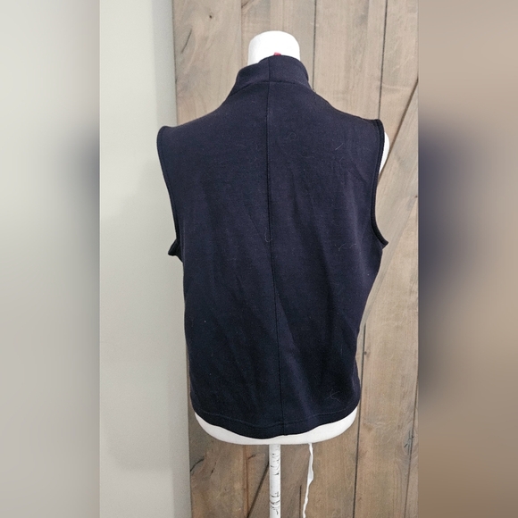 SPANX Airessentials Mock Neck Top In Classic Navy. Size Medium - Picture 9 of 11